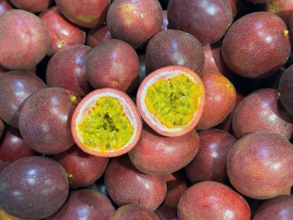 Vietnam purple passion fruit export for beverage and food processing industries